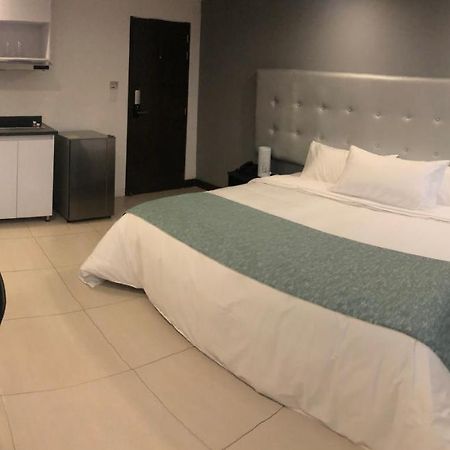Hotel Serenity Corferias Bogota Exterior photo